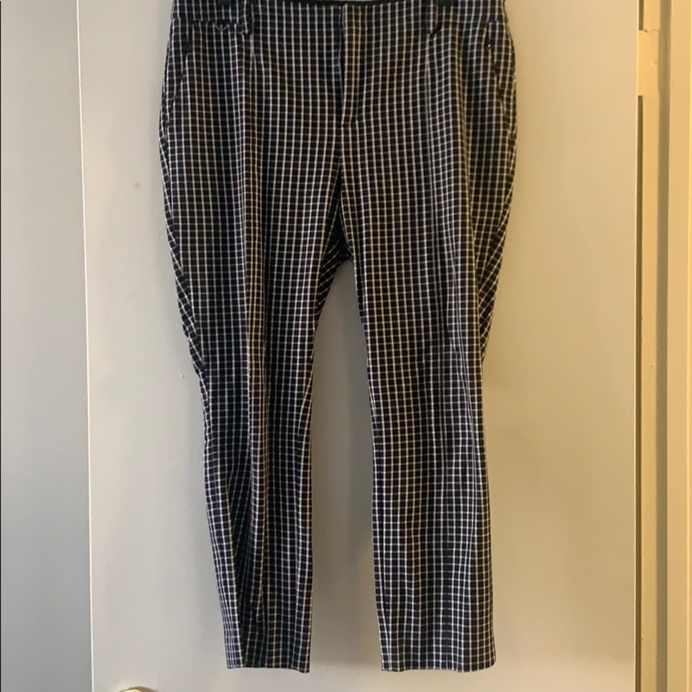 Anthropologie essential slim cropped pant